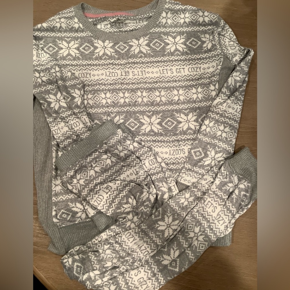 Cuddl Duds Pajamas Size XS